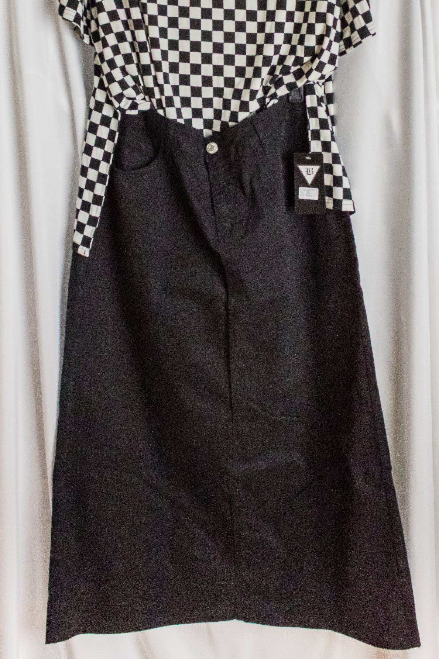 Plus long black denim skirt