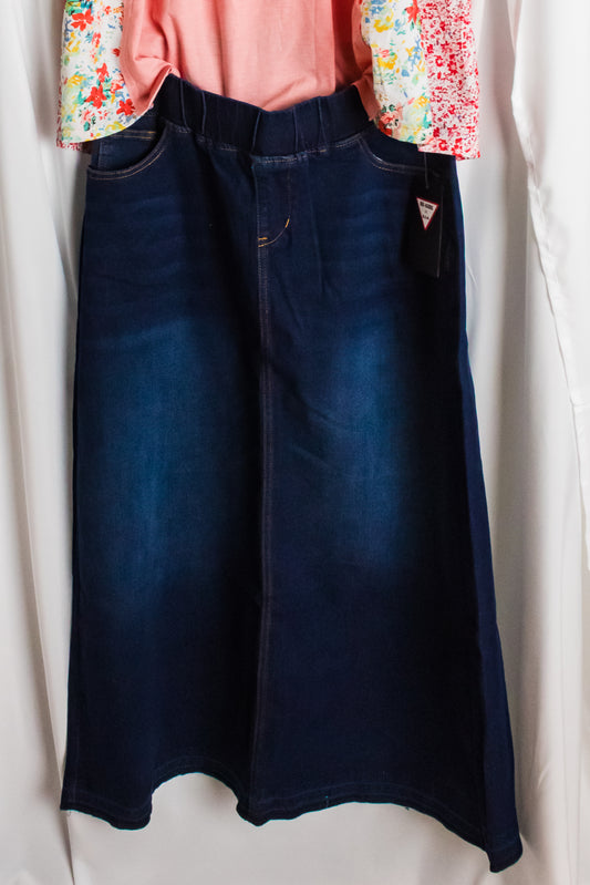 Plus long denim skirt